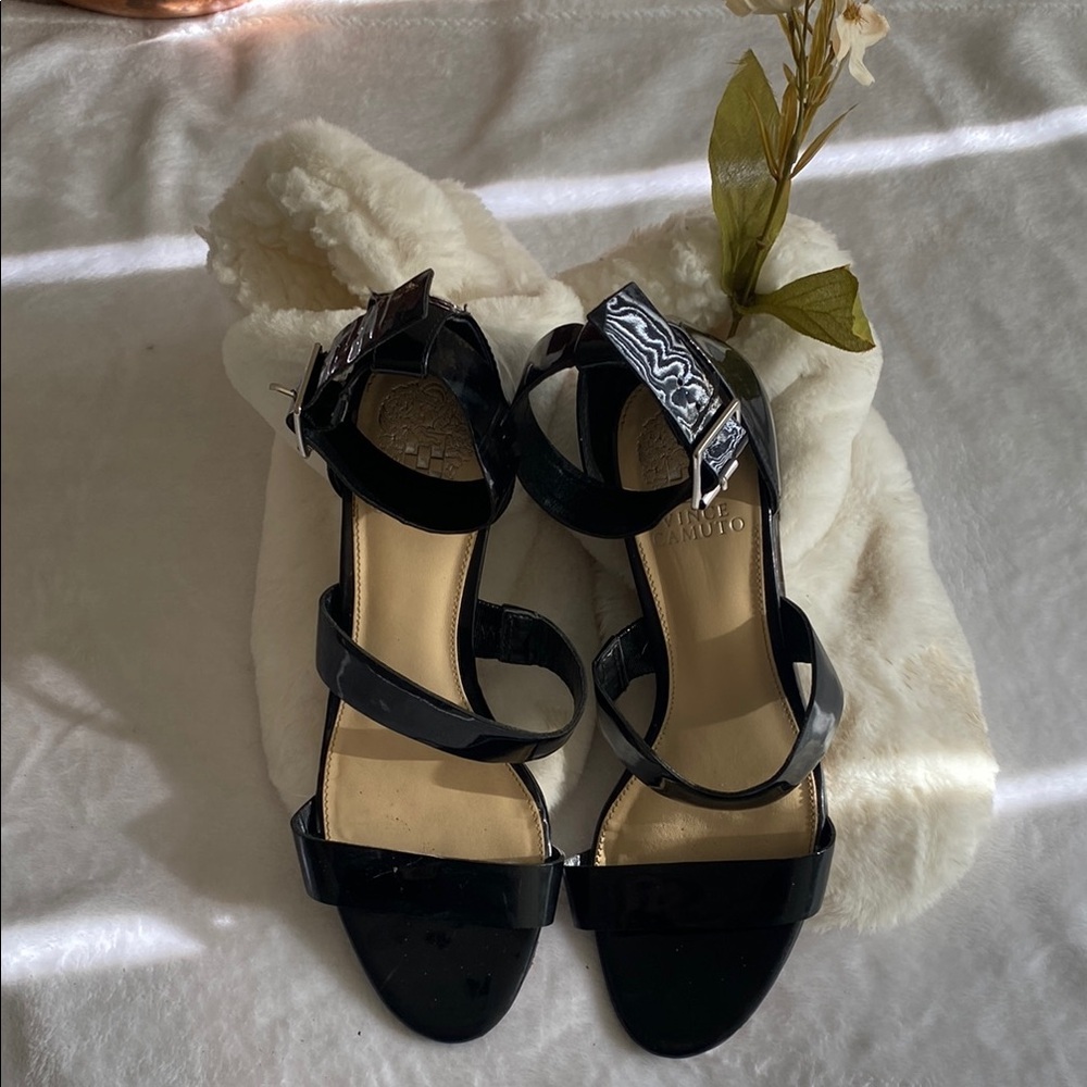 Vince Camuto Elegant Black Strappy Sandals